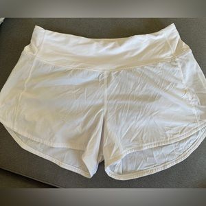 Lululemon Run Times Short II Low Rise 4” White SIZE 6 Lined Shorts